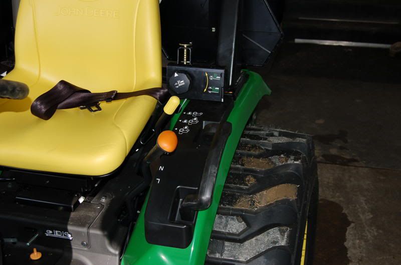 TheNewJohnDeere004.jpg