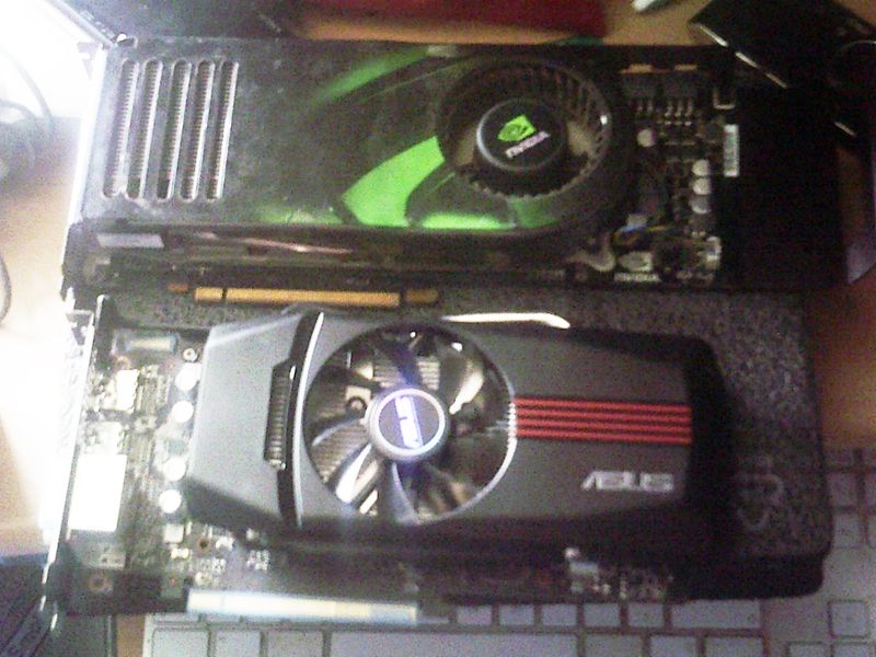 8800GTX vs ASUS HD6850