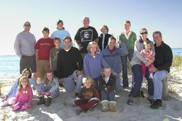 IMAGE: http://i32.photobucket.com/albums/d10/kpiela/2006group.jpg