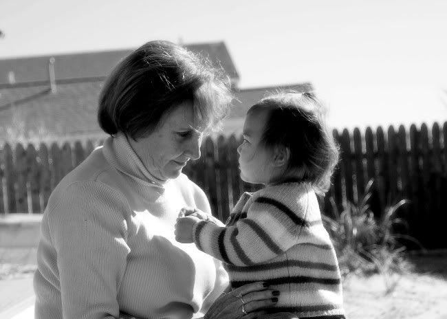 IMAGE: http://i32.photobucket.com/albums/d10/kpiela/dahlinKelsbw.jpg