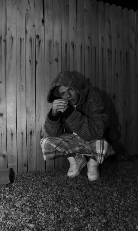 IMAGE: http://i32.photobucket.com/albums/d12/phxman/PhotoShoot81.jpg