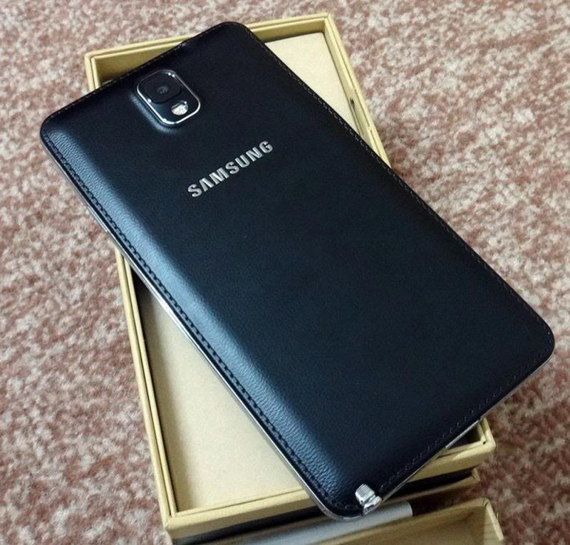 Galaxy-Note3-Unboxing-AP-9_resize_zps0d98a1fc.jpg
