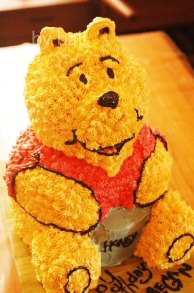Pooh Buttercream,Carved Cake