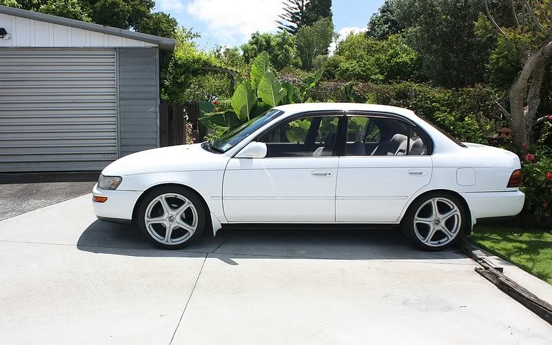 Low in operation meaning car toyota