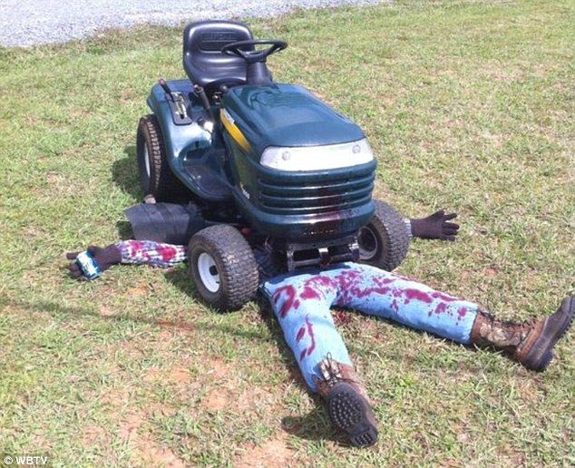 mower_zpsfac1e00d.jpg