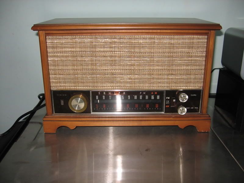 Radio002.jpg