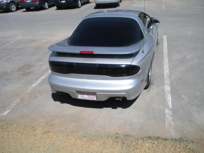 http://i32.photobucket.com/albums/d32/tank099/transam019.jpg