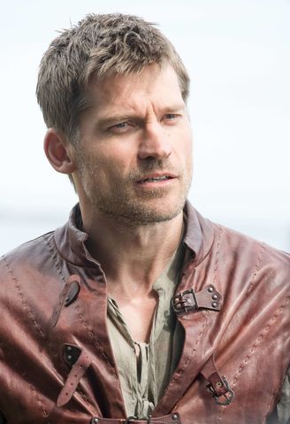 http://i32.photobucket.com/albums/d32/tsla/Jaime_Lannister_S05E02_zps31dblo6f.jpg