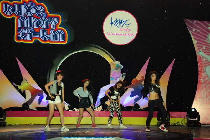 Biểu cảm nét mặt có ảnh hưởng đến tâm lý người đối diện? - 7