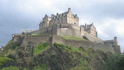 Edinburgh-Castle-Scotland_02_zps36eefb0a.jpg