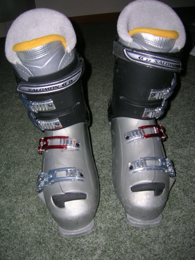 skisandboots010.jpg