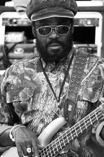 http://i32.photobucket.com/albums/d47/snowman1975/AstonBarrett.jpg