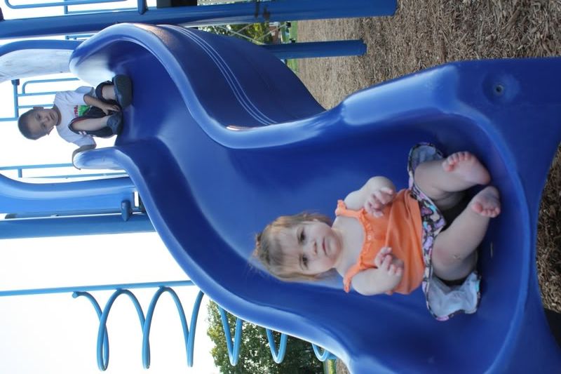 IMAGE: http://i32.photobucket.com/albums/d49/Angela72181/park080.jpg?t=1217017997