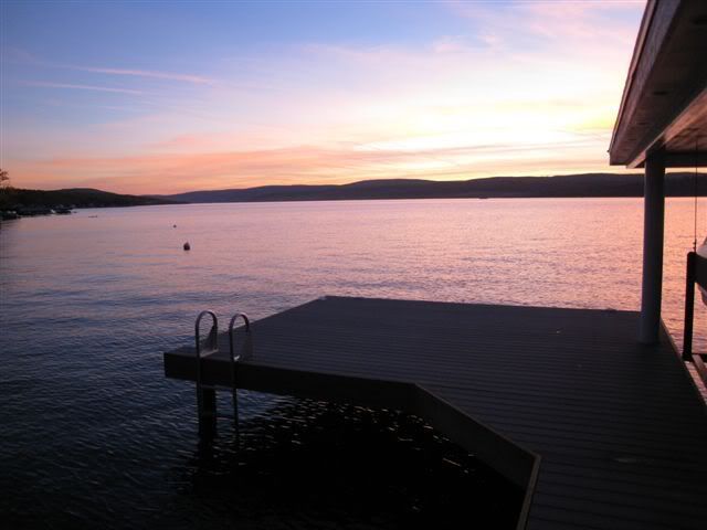 http://i32.photobucket.com/albums/d50/Shockwave179/Canandaigua040.jpg?t=1302875234