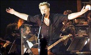 _1449115_hetfield_300.jpg