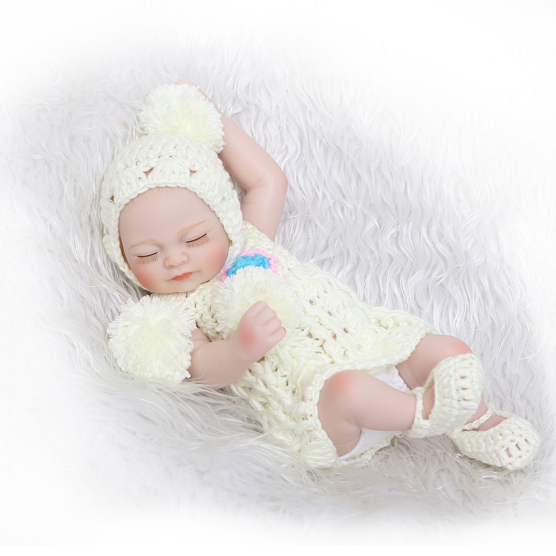 Nicery Reborn Baby Doll Hard Silicone Girl Toy 10in 26cm Lifelike Gift 048GC