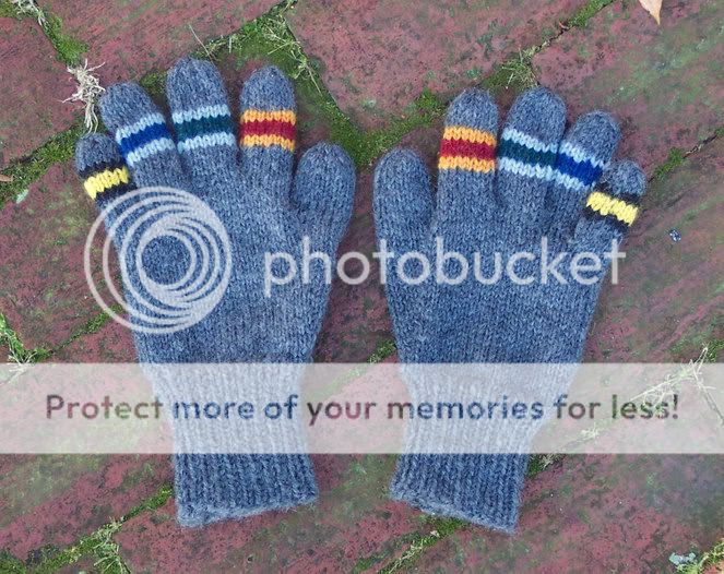 Fair Isle Gloves - ABC Knitting Patterns - Free Knitting and