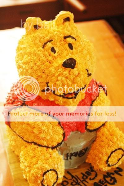 Pooh Buttercream,Carved Cake