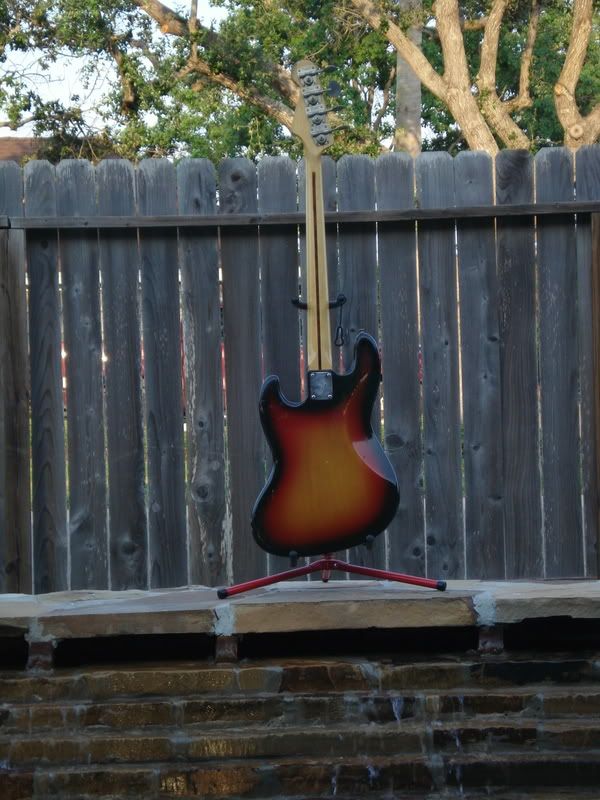 7402JazzBass014.jpg